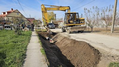 Elrajtolt a munka, öt utcában aszfaltoznak Méhkeréken