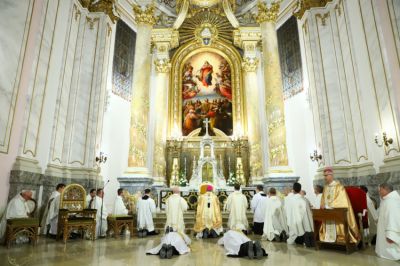 A Lélek élő és éltető, nem tűri a romot – Papszentelést ünnepeltek Kalocsán Szent Asztrik napján