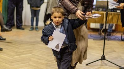 Közösségi összefogásból valósították meg a különleges életfát