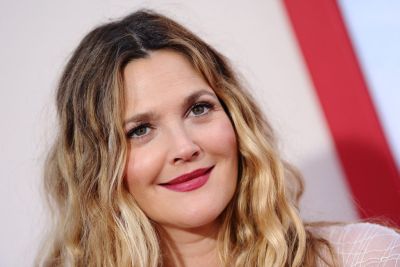 Kiderült  miért nem plasztikáztat Drew Barrymore: Az 50 éves színésznőnek drámai oka van erre