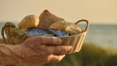 A Katolikus Karitász több mint kétszázezer cipót osztott szét