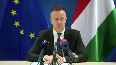 Szijjártó Péter: az elmúlt évtizedek legveszélyesebb két hónapja áll előttünk