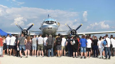 Idei százezredik látogatóját köszöntötte a ferihegyi Aeropark Repülőmúzeum