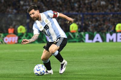 Messi egy rekordbeállítással zárta az évet