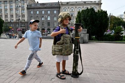 Fontos lenne megoldani az ukrán menekült gyermekek iskoláztatását