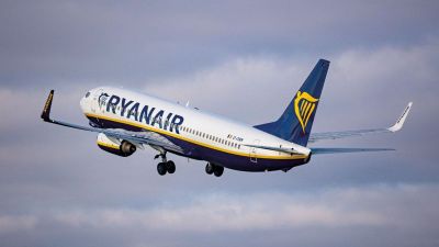 Tíz repülőtér és sok millió utas bánhatja: drasztikus lépésre készül a Ryanair