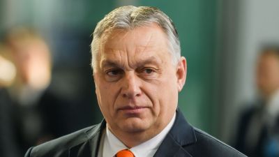 Orbán Viktor: Ezt a két hónapot kell okos, higgadt politikával túlélni