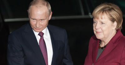 Angela Merkel „általában véve” támogatja hazája Ukrajna-politikáját