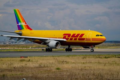 Lezuhant a DHL teherszállító gépe Litvániában (fotóval)