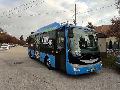 Nagy lépést tett a sorozatgyártás felé a magyar e-busz