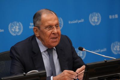 Lavrov: A NATO „elvetette a sulykot” a preventív csapás mérlegelésével