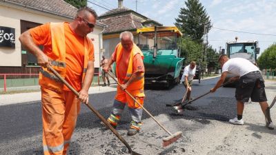 Mire lesz elég a megemelt minimálbér és a garantált bérminimum? (videó)