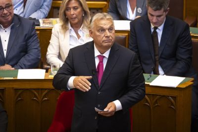 Túlzottan is optimista Orbán, felzárkózás helyett csak még jobban leszakad a magyar minimálbér jövőre