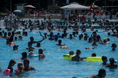 Kedvezményes fürdőjegyeket kapnak a budapestiek