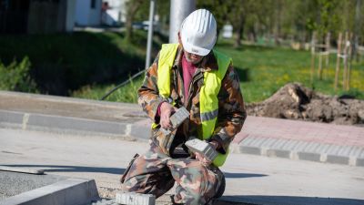 Minimálbér-emelés: így hat a vállalkozókra a szakértő szerint