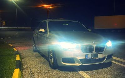 A rendőrök sem hittek a szemüknek, amikor megállítottak egy gyorshajtó BMW-t a D1-esen