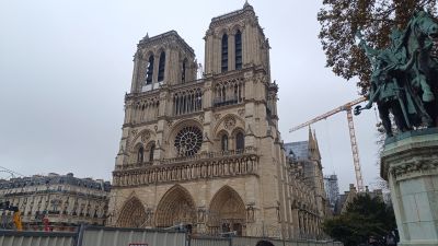 Egy hét múlva megnyitják a párizsi Notre-Dame-ot, nagy emberek érkeznek az ünnepségre