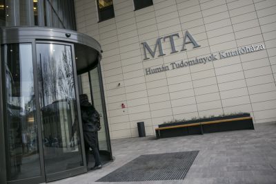 Megmagyarázta az MTA, miért méltányos a kormány 80 milliárdos ajánlata az akadémiai ingatlanvagyonért