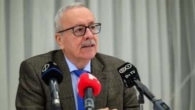 Bakondi György: Sok sebből vérzik a migrációs paktum