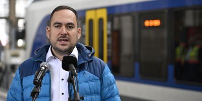 MÁV-vezér: Túl is teljesítették a felújítási tervet, 240 talpfát cseréltek ki a Keleti pályaudvaron