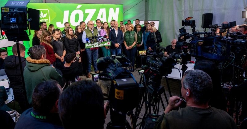 Román exit poll: bejutott az RMDSZ, nyertek a szociáldemokraták