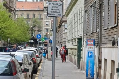 Álcivil petícióval gyűjt aláírást a Fidesz az erzsébetvárosi parkolás reform ellen