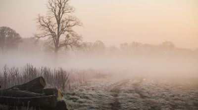 Kiadták a figyelmeztetést: brutális köd tarolja le az országot, néhol ónos eső is várható