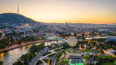 Tovább folynak az indulatok Georgiában: őrizetbe vették az ellenzék egyik vezetőjét