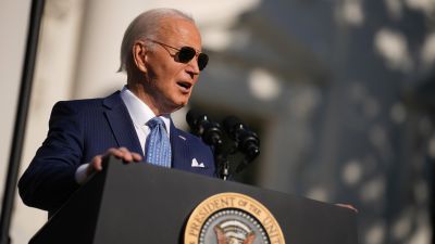 Mielőtt távozik, masszív fegyvercsomaggal erősíti meg az ukránokat Joe Biden