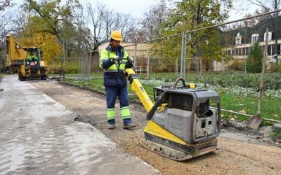 Új távhővezeték a Futaki úti parkban