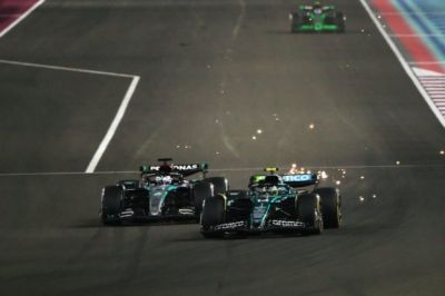 Mi bőszítette fel Alonsót a katari F1-es futamon?