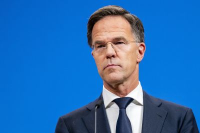 Rutte elhalasztatta az orosz–ukrán béketárgyalásokat