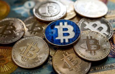  Átlépte a bitcoin a 100 ezer dolláros álomhatárt  