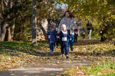 Futva érkezett a segítség, a Duchenne-szindrómás gyerekeknek gyűjtött a FutaPécs