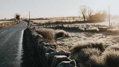 Kiadták a riasztást, brutális ónos eső csap le Magyarországra: rengeteg lehet a baleset miatta