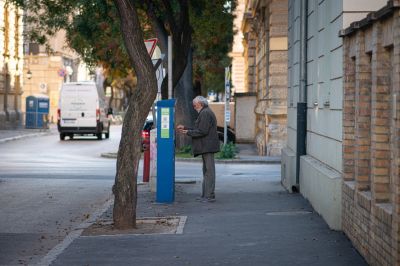 Munkanap lesz két szombat is, fizetős a parkolás