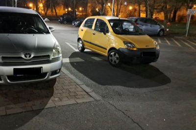 Nem mindenkinek megy a parkolás, na de ennyire?