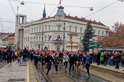 Több ezren vettek részt a Rotary Mikulásfutásán Miskolcon