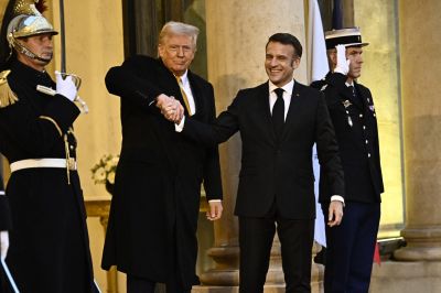 Trumpot és Zelenszkijt fogadta Macron a Notre-Dame újranyitása előtt