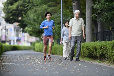 Japán: 4 napos munkahét a több babáért