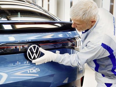 A VW megőrizte vezető szerepét az európai újautó-piacon