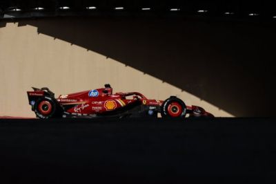 Ferrari az élen és a Cadillacben – keddi F1-es hírek