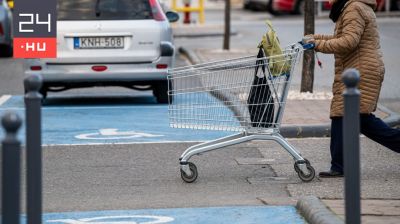 Infláció: kilőtt a liszt, a tej, és a csokoládé ára a boltokban