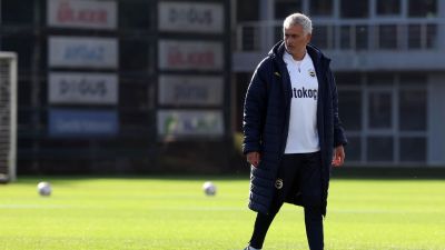 Mourinho reméli, hogy Nico Williams a Real Madridba igazol