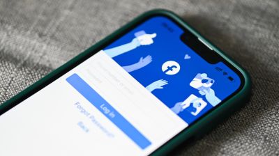 Világszerte lehalt a Facebook, Messenger, Instagram: mi történhetett a Meta rendszerével?