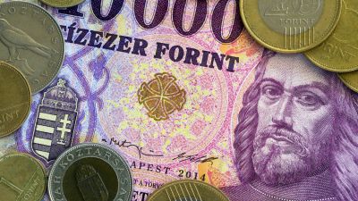 Erősödik a forint a délutáni órákban