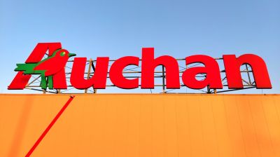 Siess, 100 forintért árulja az Auchan a 680 forintos chipest: mindjárt vége a gigaleárazásnak