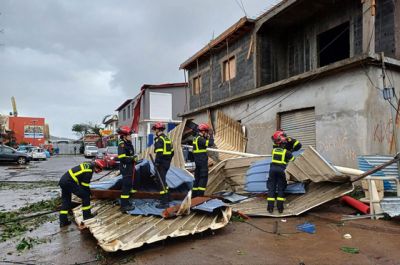  Több százan meghalhattak a francia szigetre lecsapó ciklon miatt  