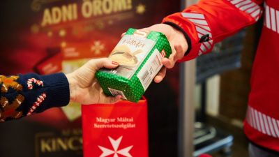 Adni Öröm! – Nehéz sorsú embereknek gyűjtenek tartós élelmiszereket a SPAR-üzletekben