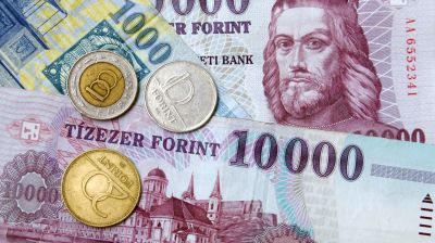 Devizapiac: vegyesen alakult hétfőn a forint árfolyama